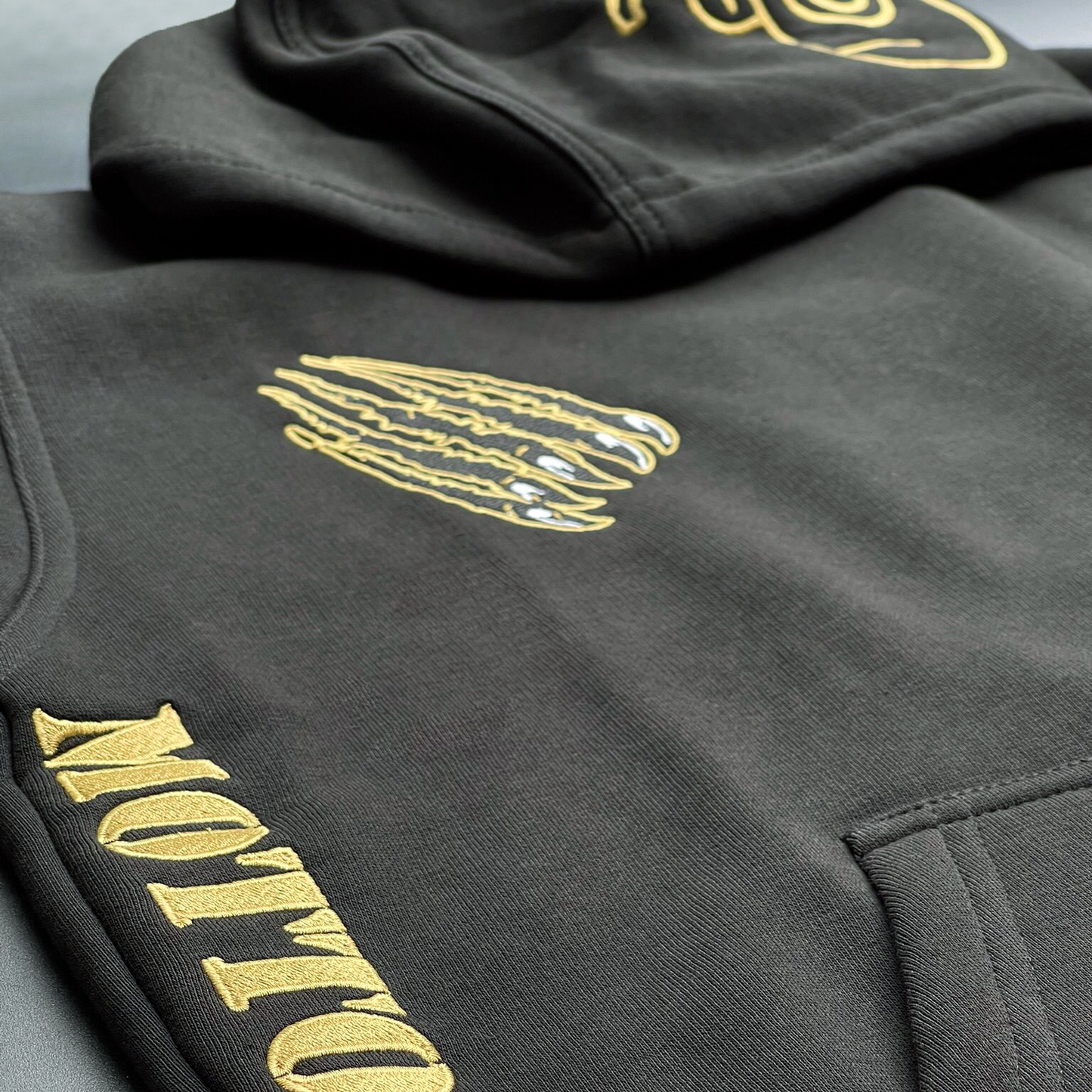 Zugpullover Hoodie