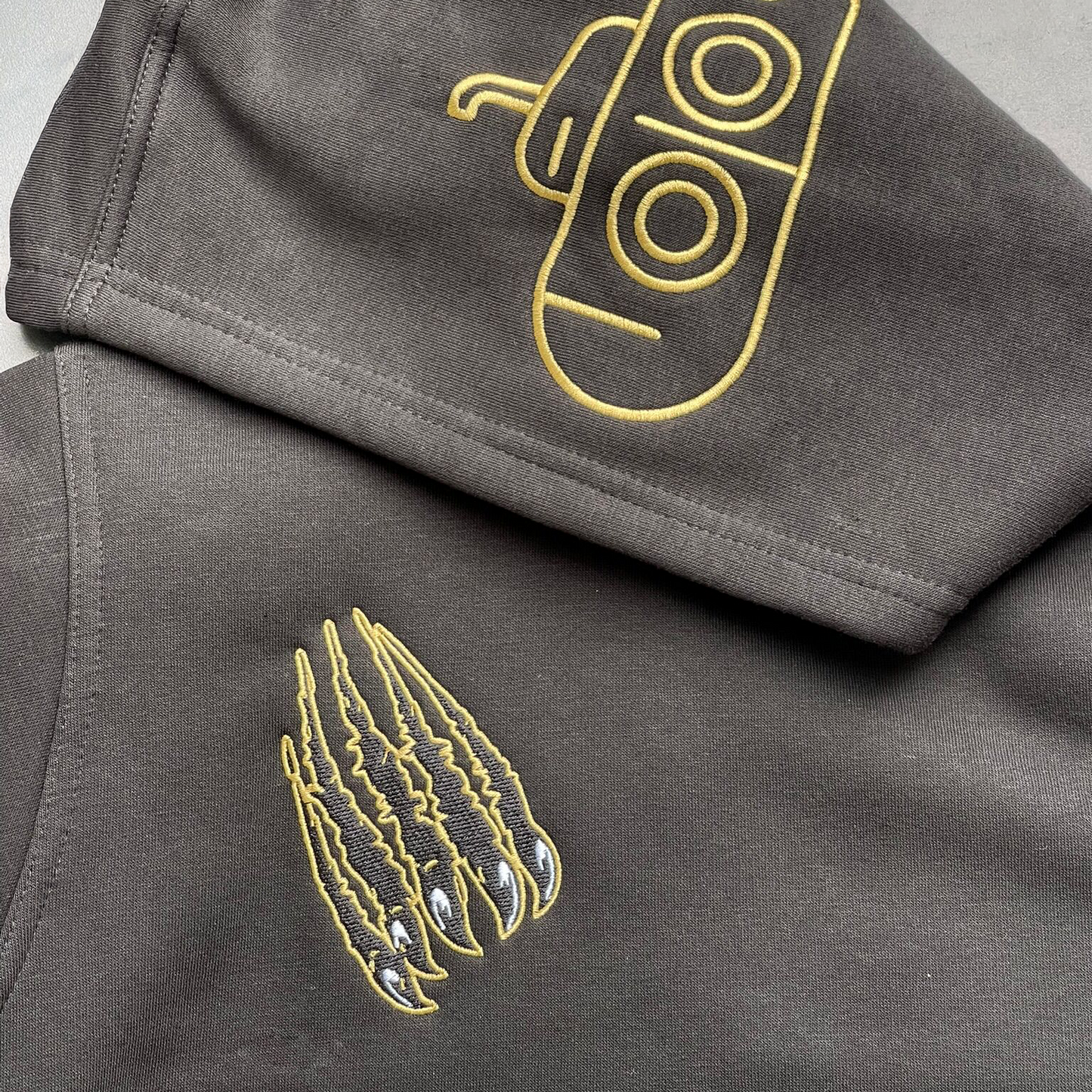 Zugpullover Hoodie